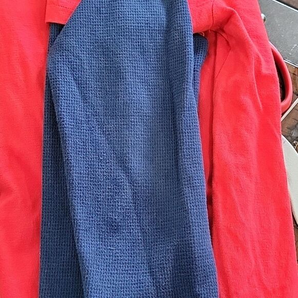 Levi's hoodie top youth size L 12-13 yrs red blue cotton long sleeves - Picture 6 of 6